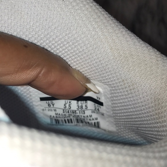 Nike Air Force 1 Mid Youth Sneakers - Picture 7 of 8